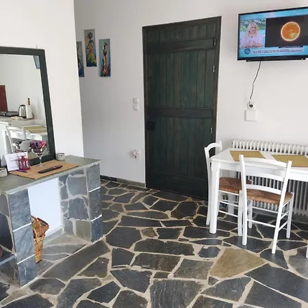 Luna Apartment